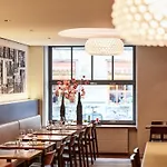 Hotel Kreuz Modern 3*