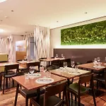 Hotel Kreuz Modern 3*