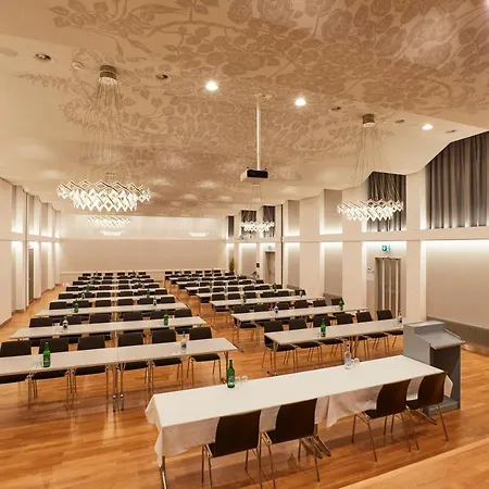 Отель Kreuz Modern Берн