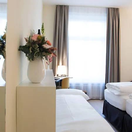 クロイツ モダン シティ