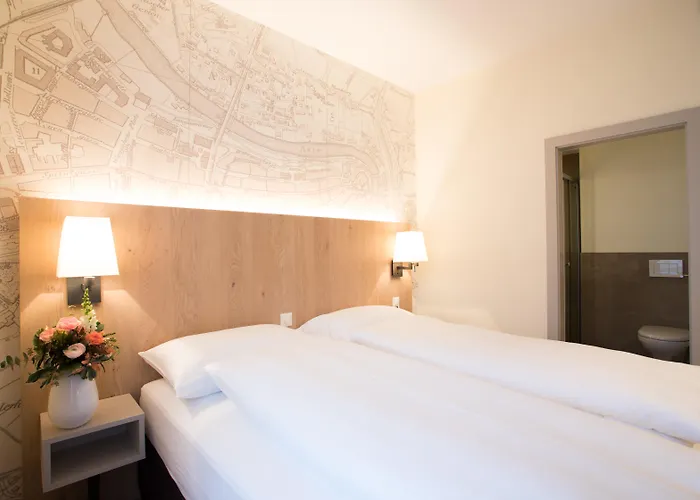 Hotel Kreuz Modern 3*